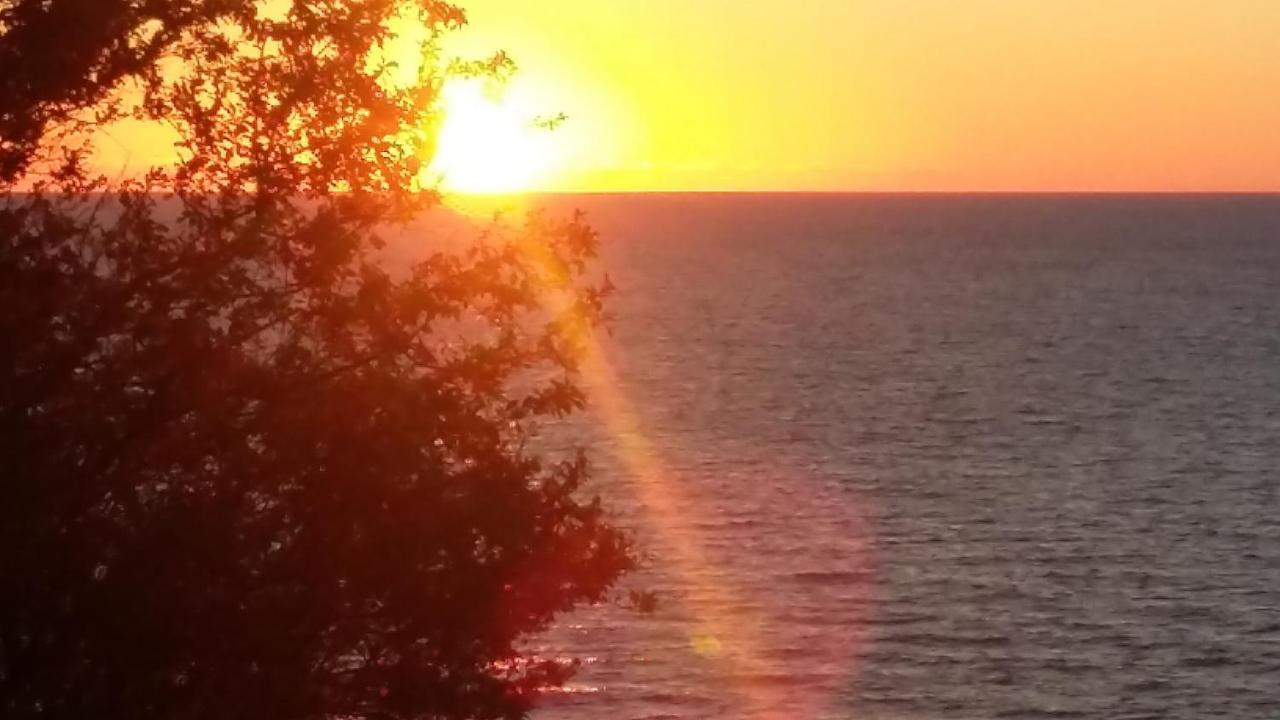 Laguna Jastrzebia Gora Bagian luar foto